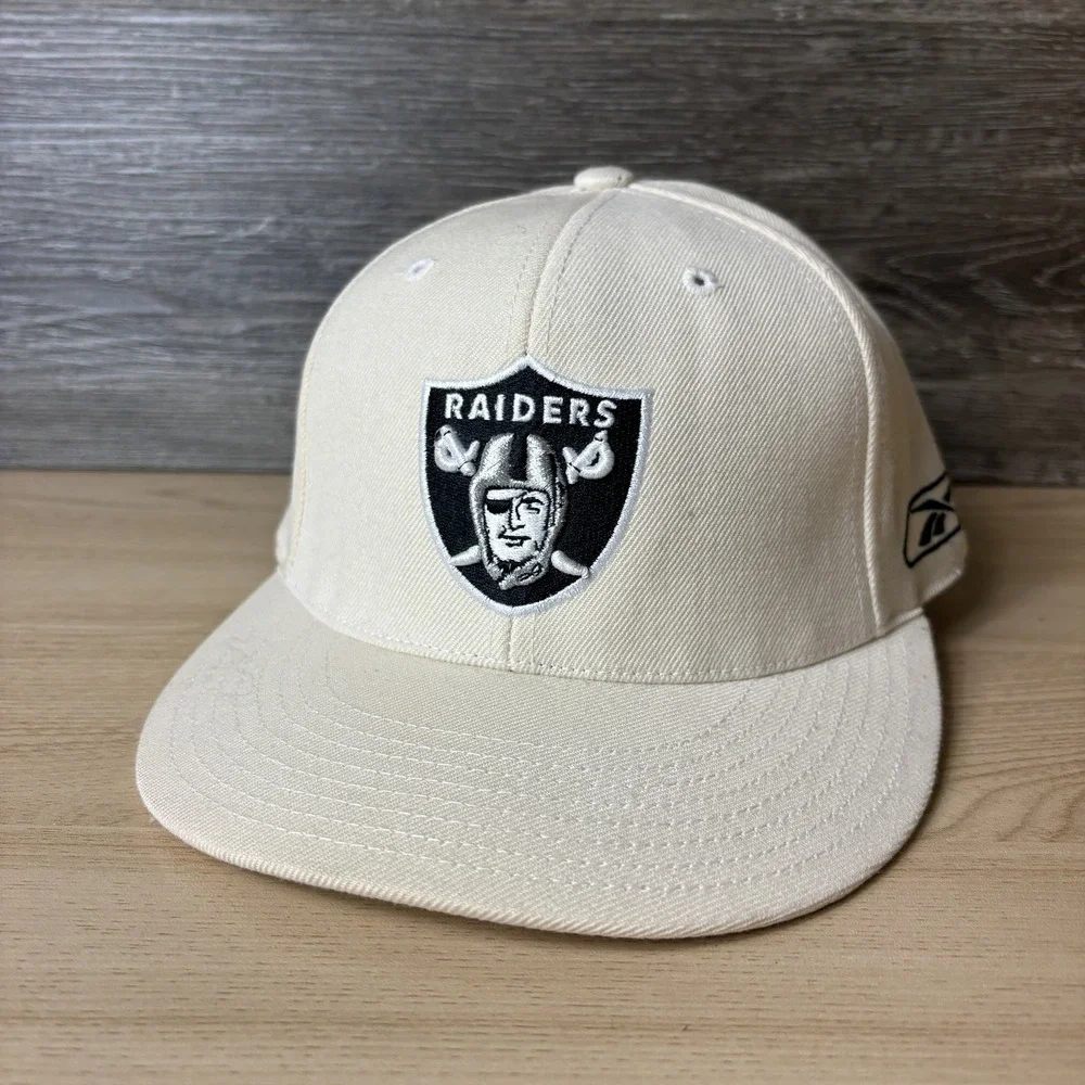 Oakland Raiders Hat Cap Fitted Mens 7 1/8 Cream NFL Football Reebok Wool